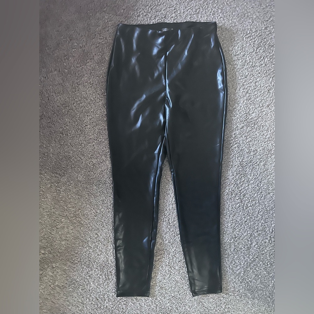Wonderly Shiny Black Faux Leather Pants